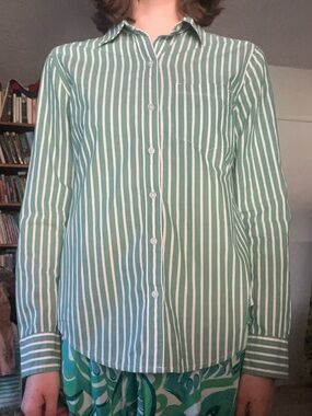 Old Navy Green & White Vertical Stripe Button-Up Shirt New With Tags 100% cotton